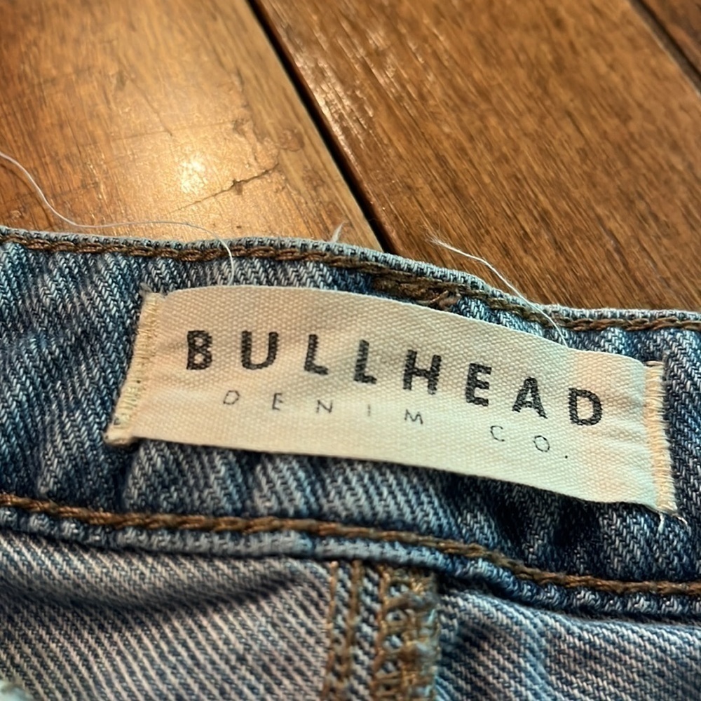 Bullhead Denim Girlfriend Shorts - Picture 2 of 4